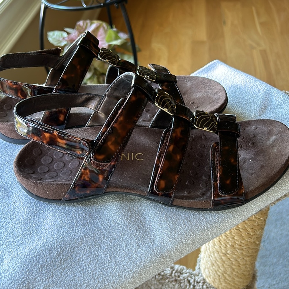 Vionic Women’s Comfort Sandal, 10